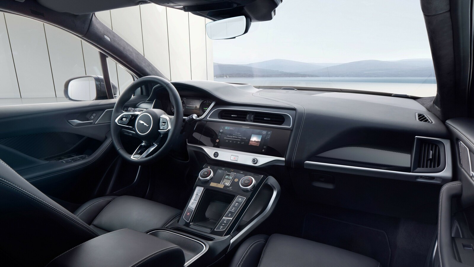 Jaguar- und Land-Rover-Kunden können künftig mit der Sprachsteuerung Alexa interagieren.