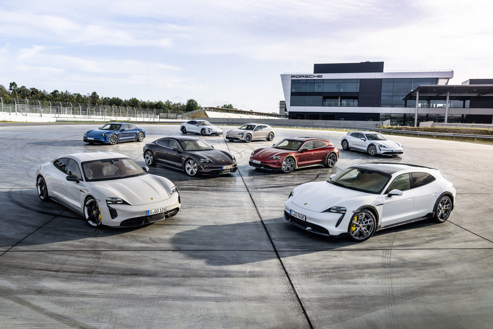 Alle Varianten des Porsche Taycan erhalten in der Werkstatt ein Software-Update.