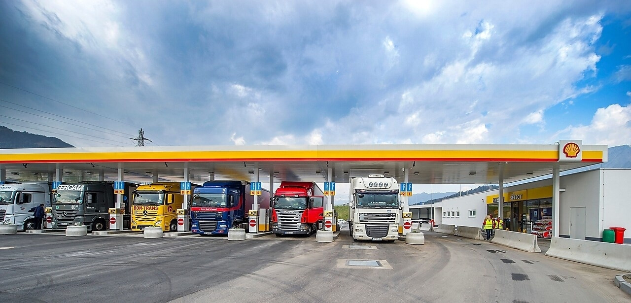 Shell betreibt an deutschen Autobahnen die meisten Tankstellen.