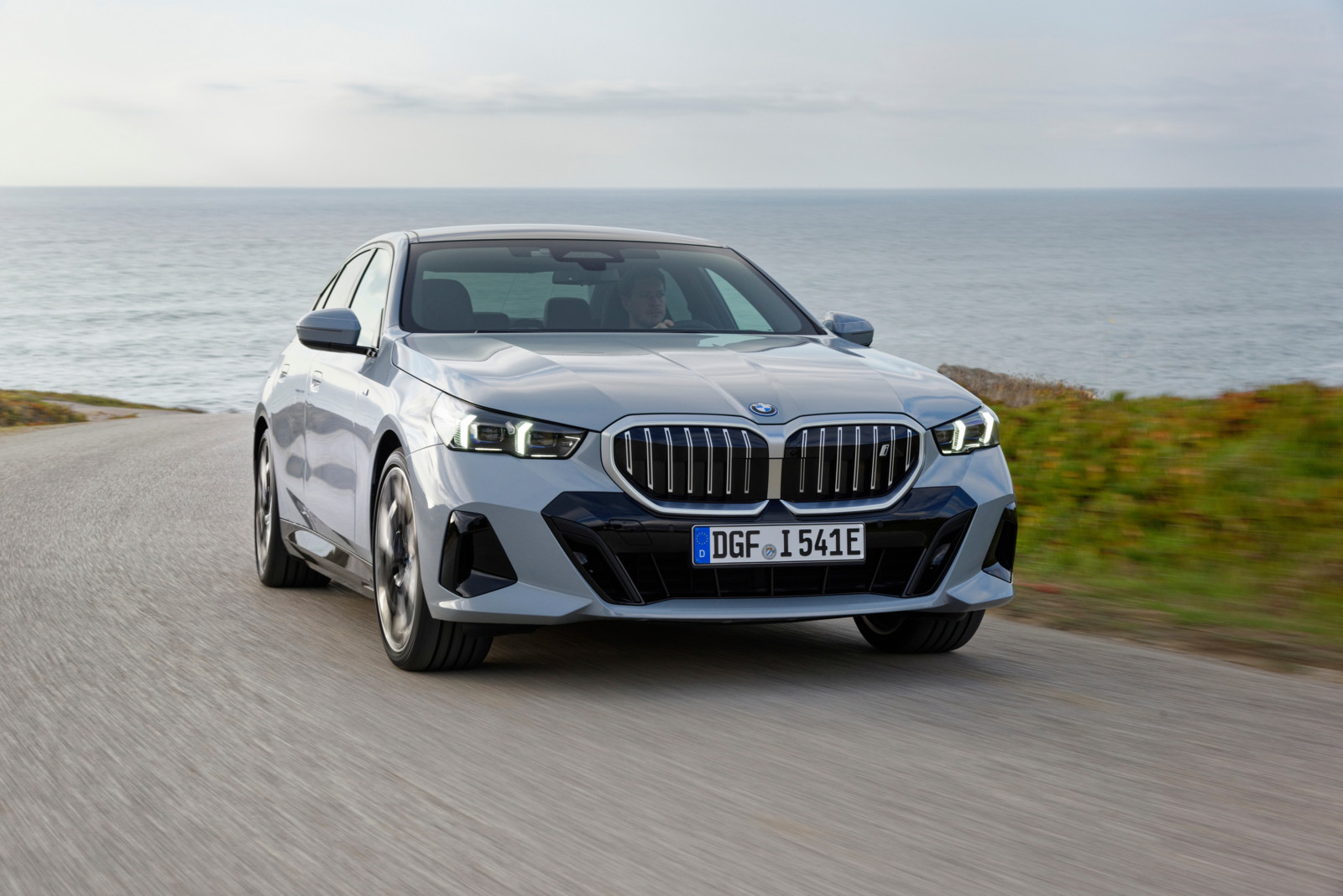 BMW i5 eDrive 40: 1.457 Euro Wartungskosten für den Münchner – weniger geht nicht in unserem Vergleich.